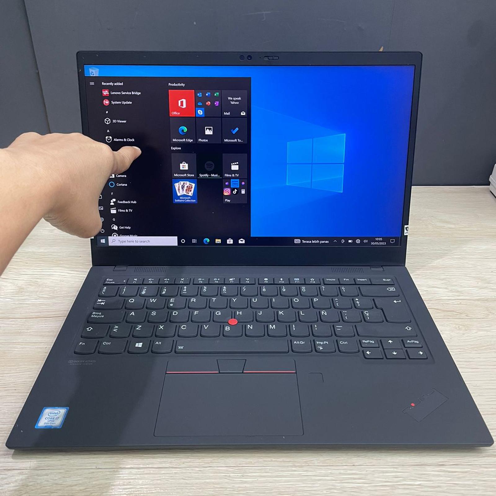 Laptop Lenovo ThinkPad X1 Carbon i7 Bekas 16GB SSD 2TB Touchscreen Garansi 1 Bulan — Komputer & Laptop